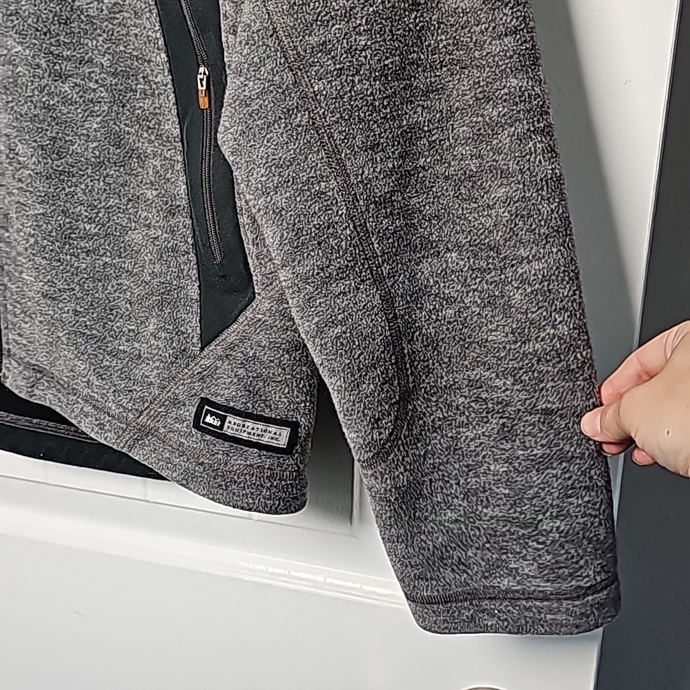 REI XS/S fleece zip up, charcoal grey/black - Picture 10 of 16